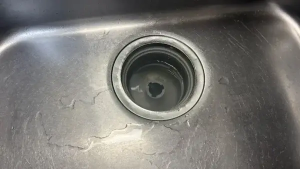 キッチン排水管高水圧洗浄工事